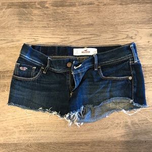 Hollister size 26 Jean shorts